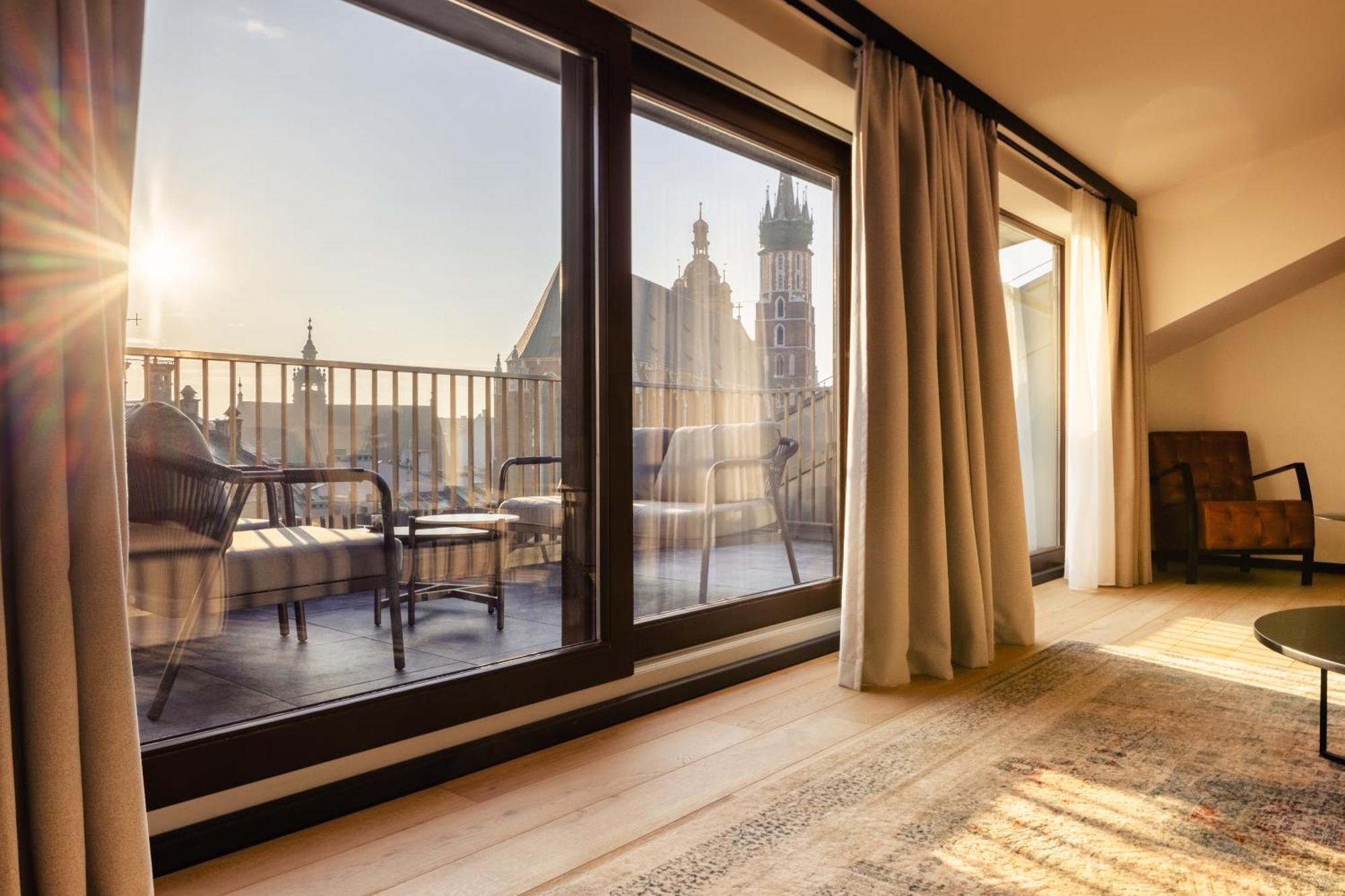 Nomadic Urban Premium Suites Краков Экстерьер фото