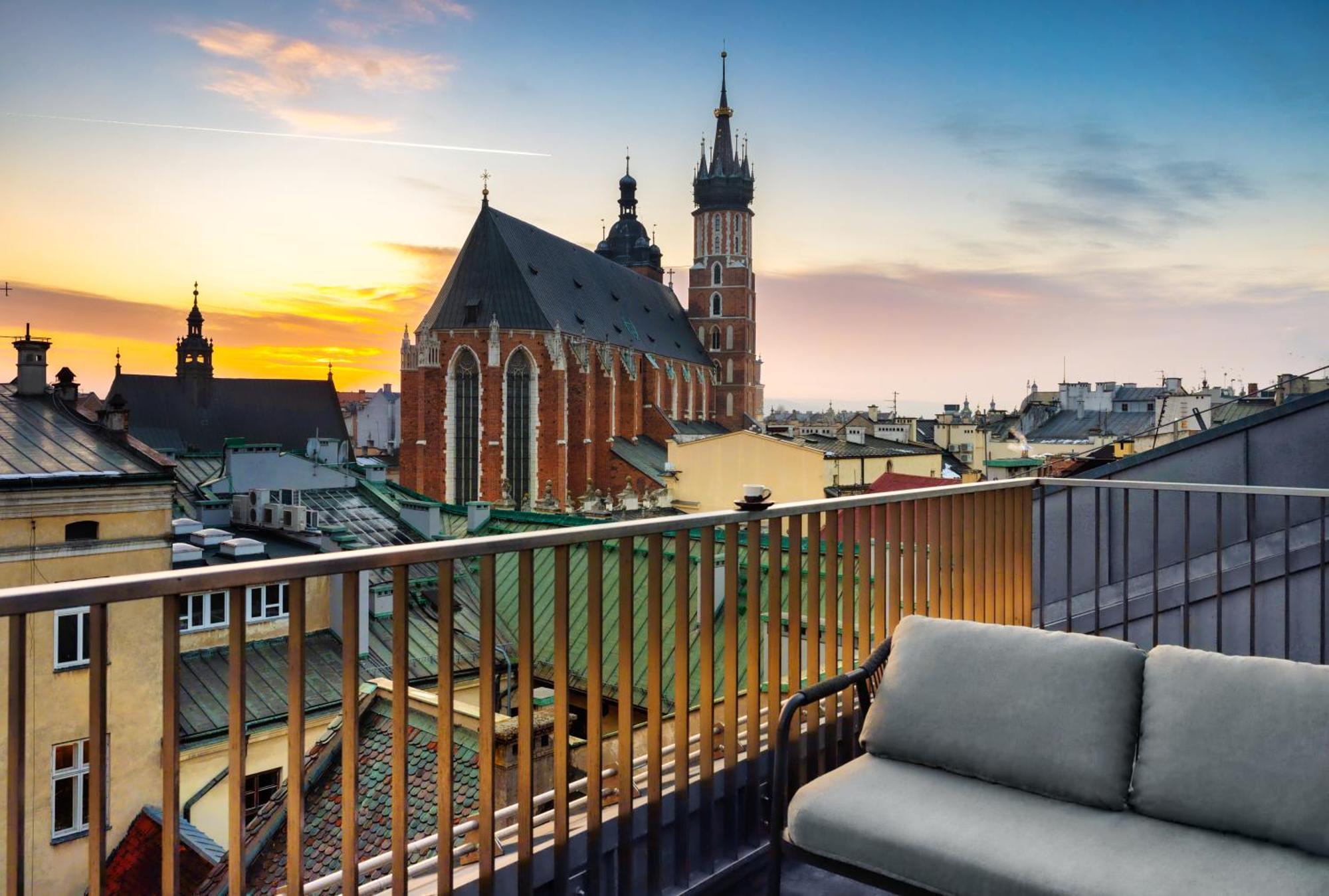 Nomadic Urban Premium Suites Краков Экстерьер фото
