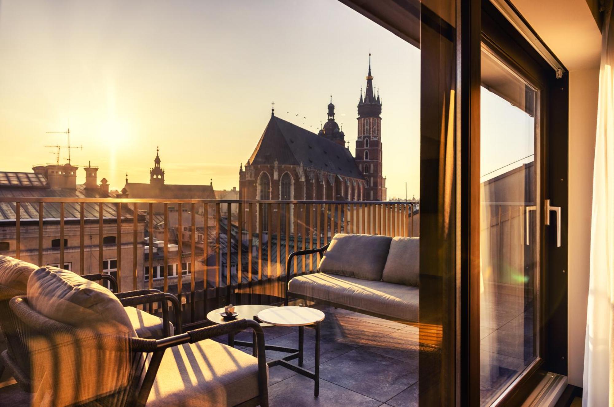 Nomadic Urban Premium Suites Краков Экстерьер фото