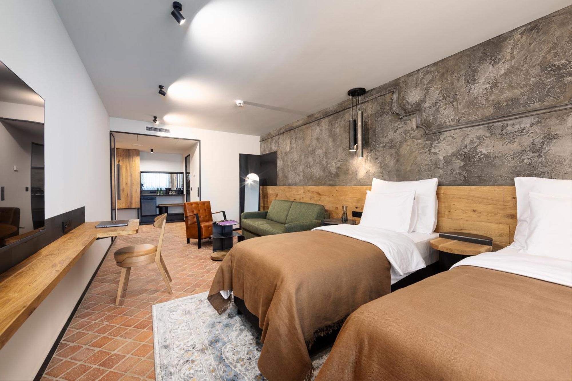 Nomadic Urban Premium Suites Краков Экстерьер фото